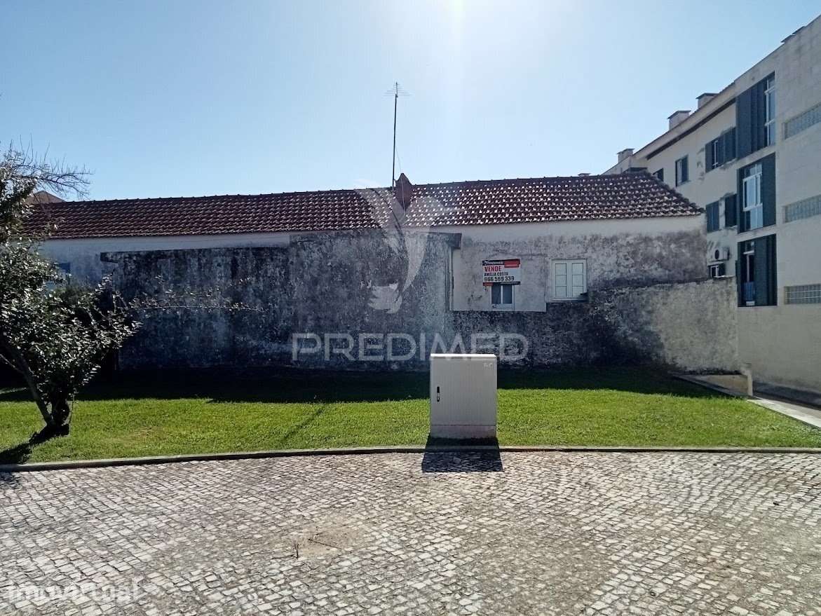 Terreno para construção com casa pequena - Alcochete - Grande imagem: 2/7
