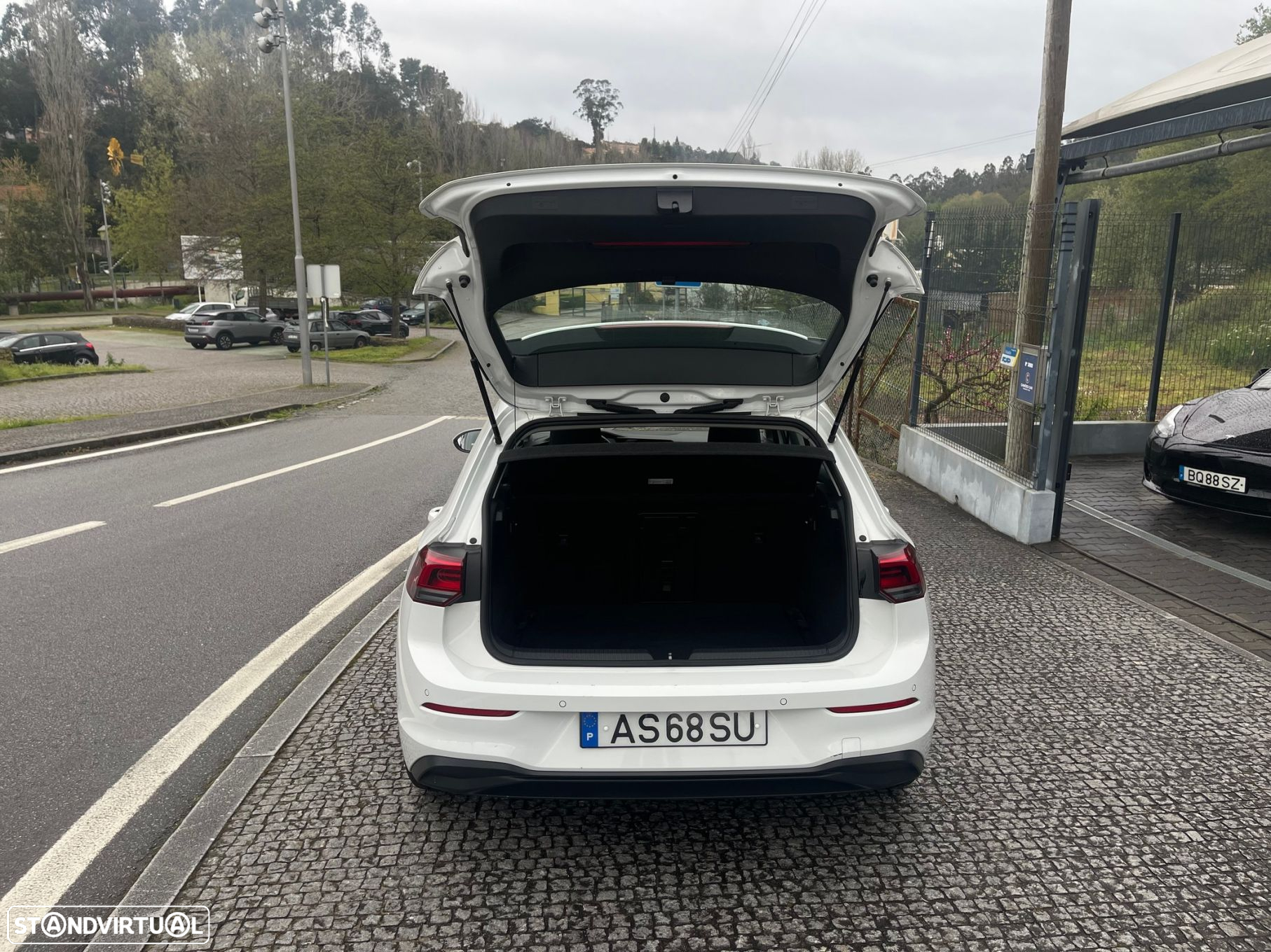 VW Golf 1.0 TSI Life - 9