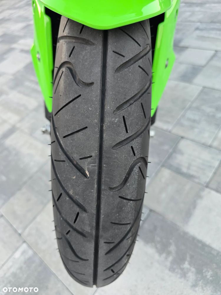 Kawasaki Ninja 300 ABS - 23