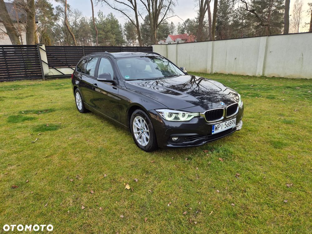 BMW Seria 3 320i Advantage - 2