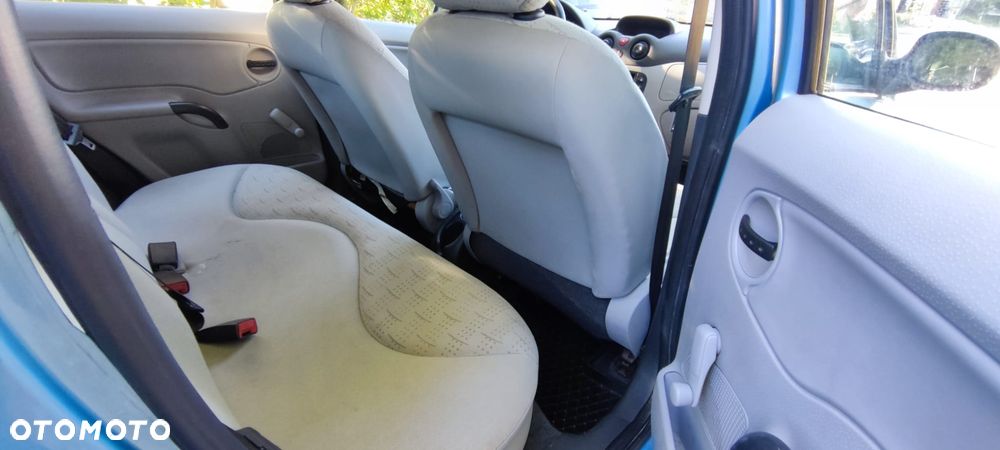 Citroën C3 1.6 HDi 99g Seduction - 8