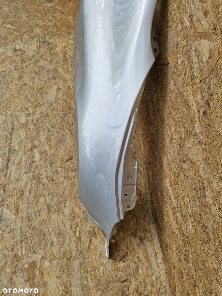 TOYOTA COROLLA E21 SEDAN BŁOTNIK PRAWY PRZÓD - 6