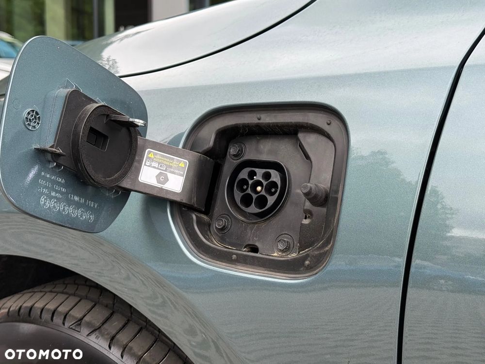 Kia Ceed 1.6 GDI PHEV L DCT - 12