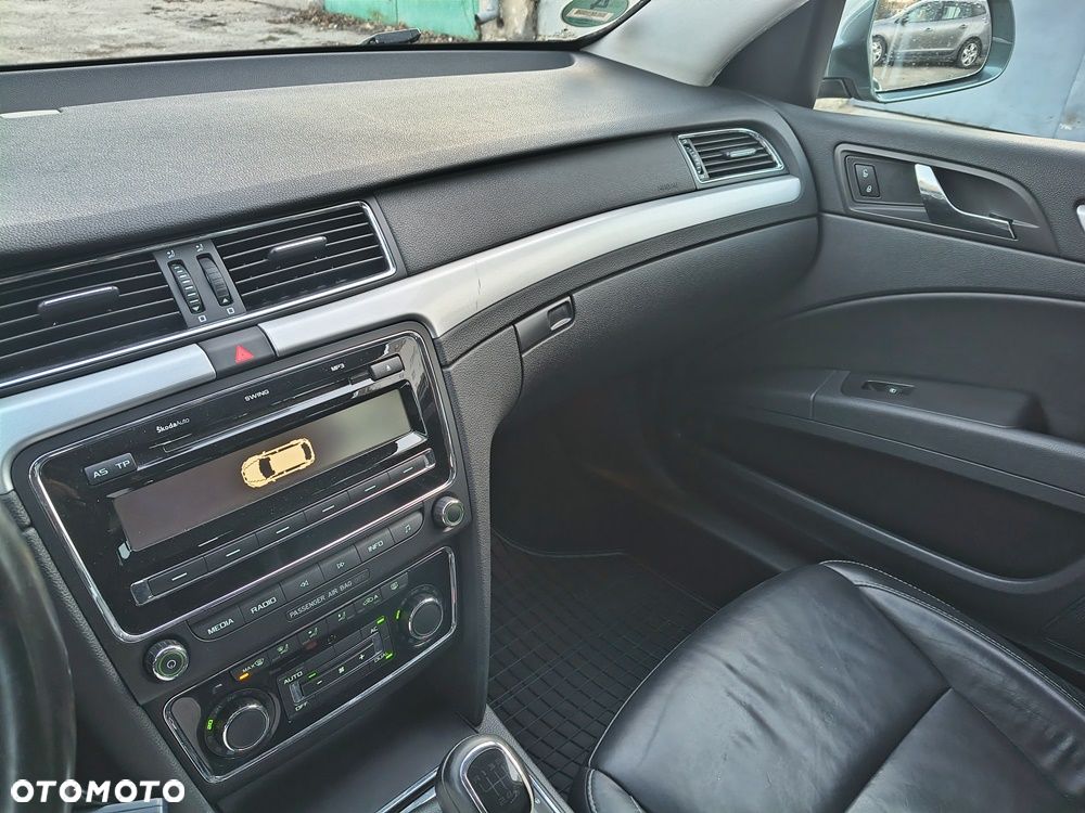 Skoda Superb 2.0 TDI PD Comfort - 26