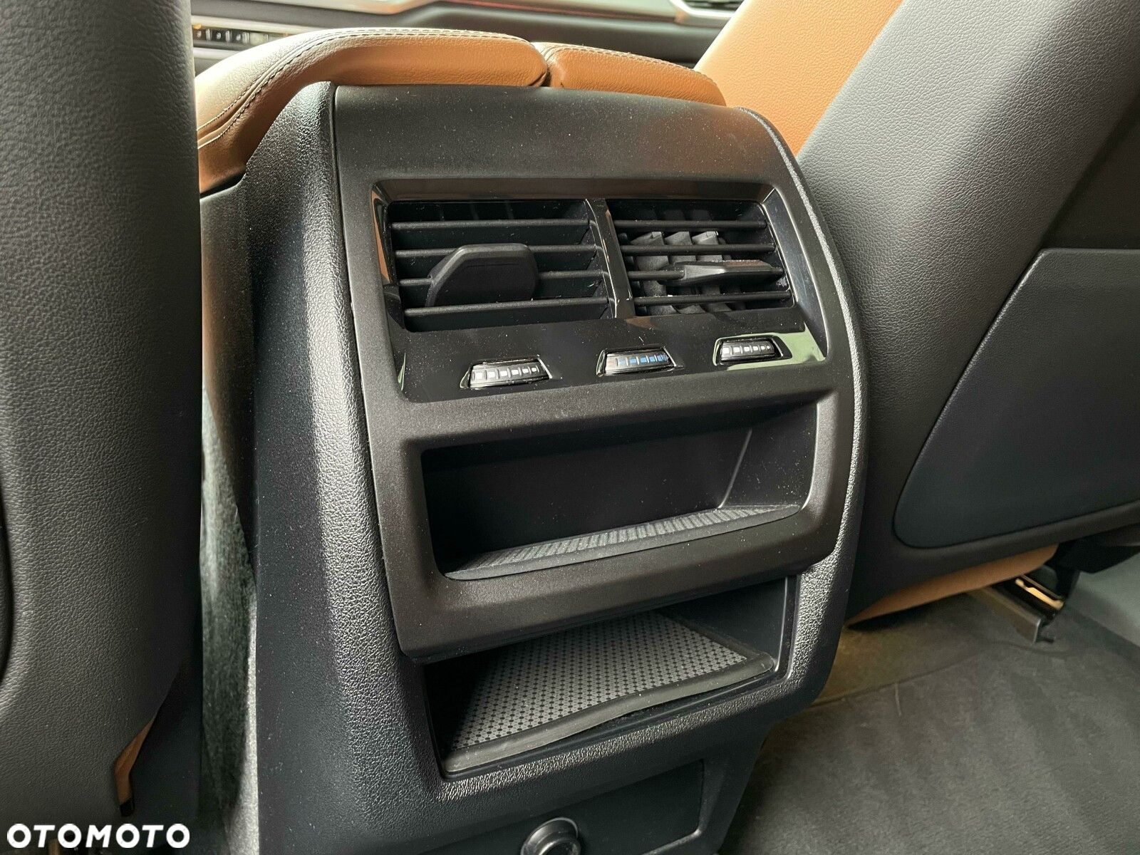 BMW X6 - 30