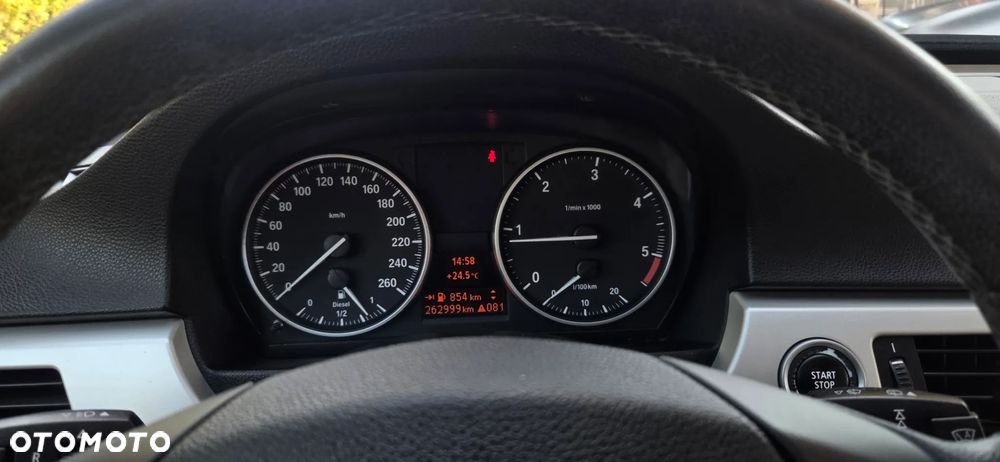 BMW Seria 3 318d DPF Edition Exclusive - 25