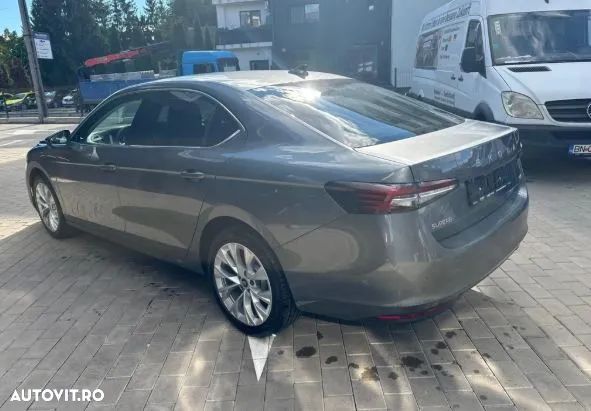 Skoda Superb 2.0 TDI DSG 4X4 Selection - 5