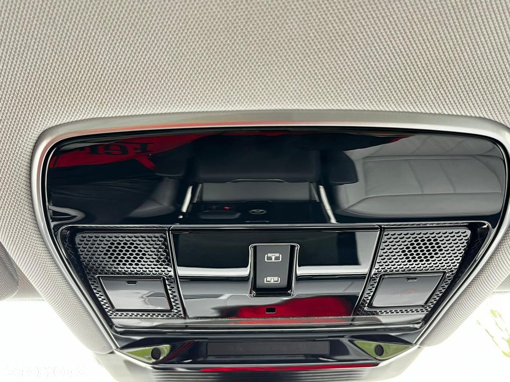 Land Rover Range Rover Sport S 3.0 D300 mHEV Dynamic SE - 13