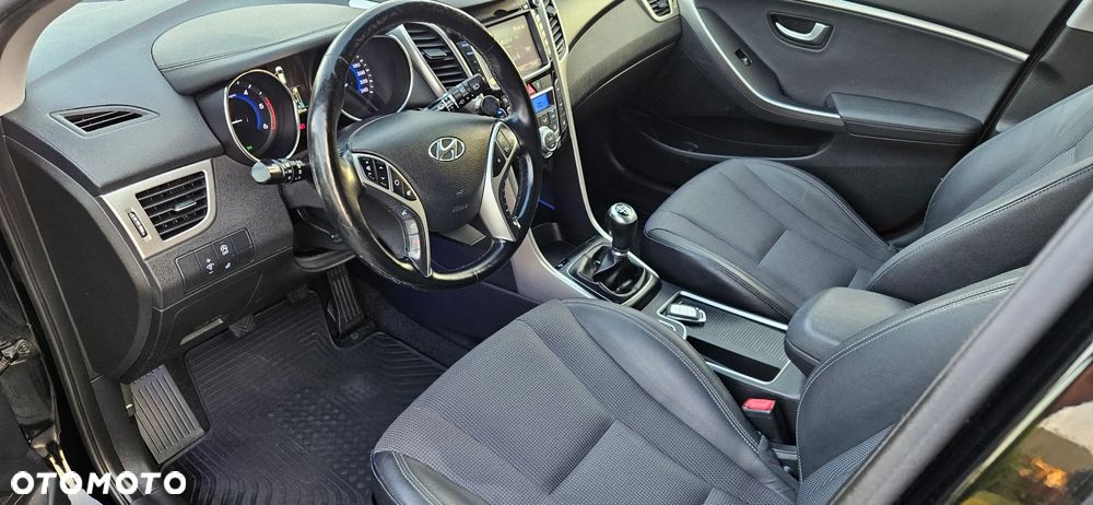 Hyundai i30 1.6 CRDi Premium - 16