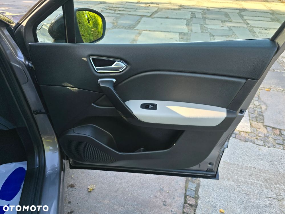 Renault Captur TCe 130 EDC GPF BUSINESS EDITION - 26