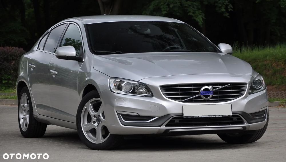 Volvo S60 D4 R-Design Summum - 11