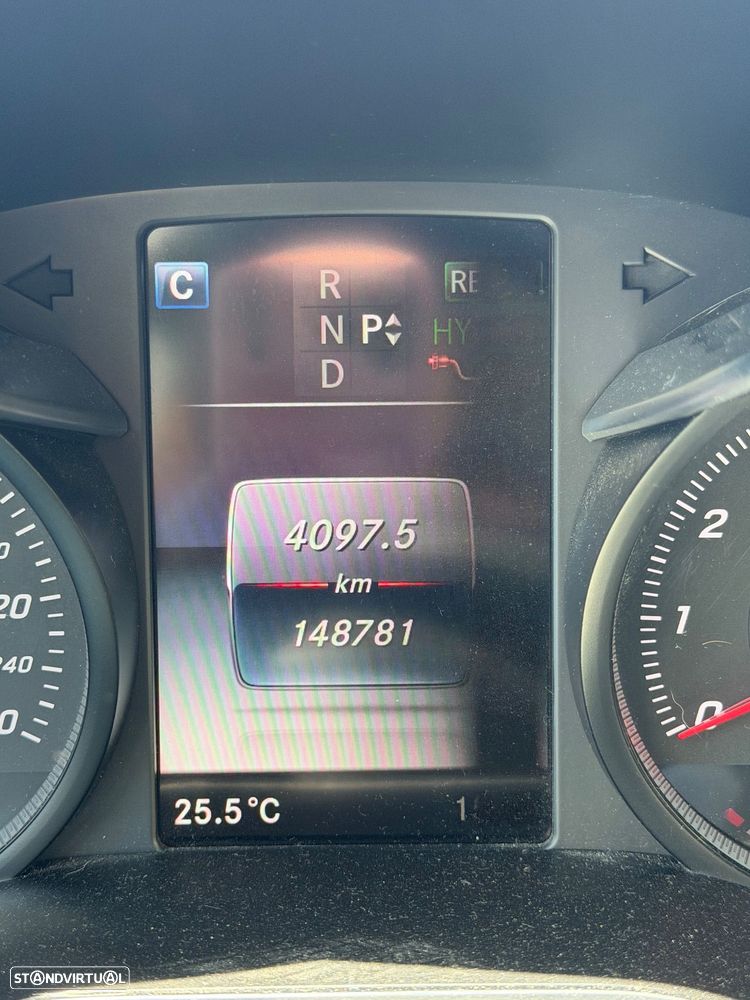 Mercedes-Benz C 350 e - 11