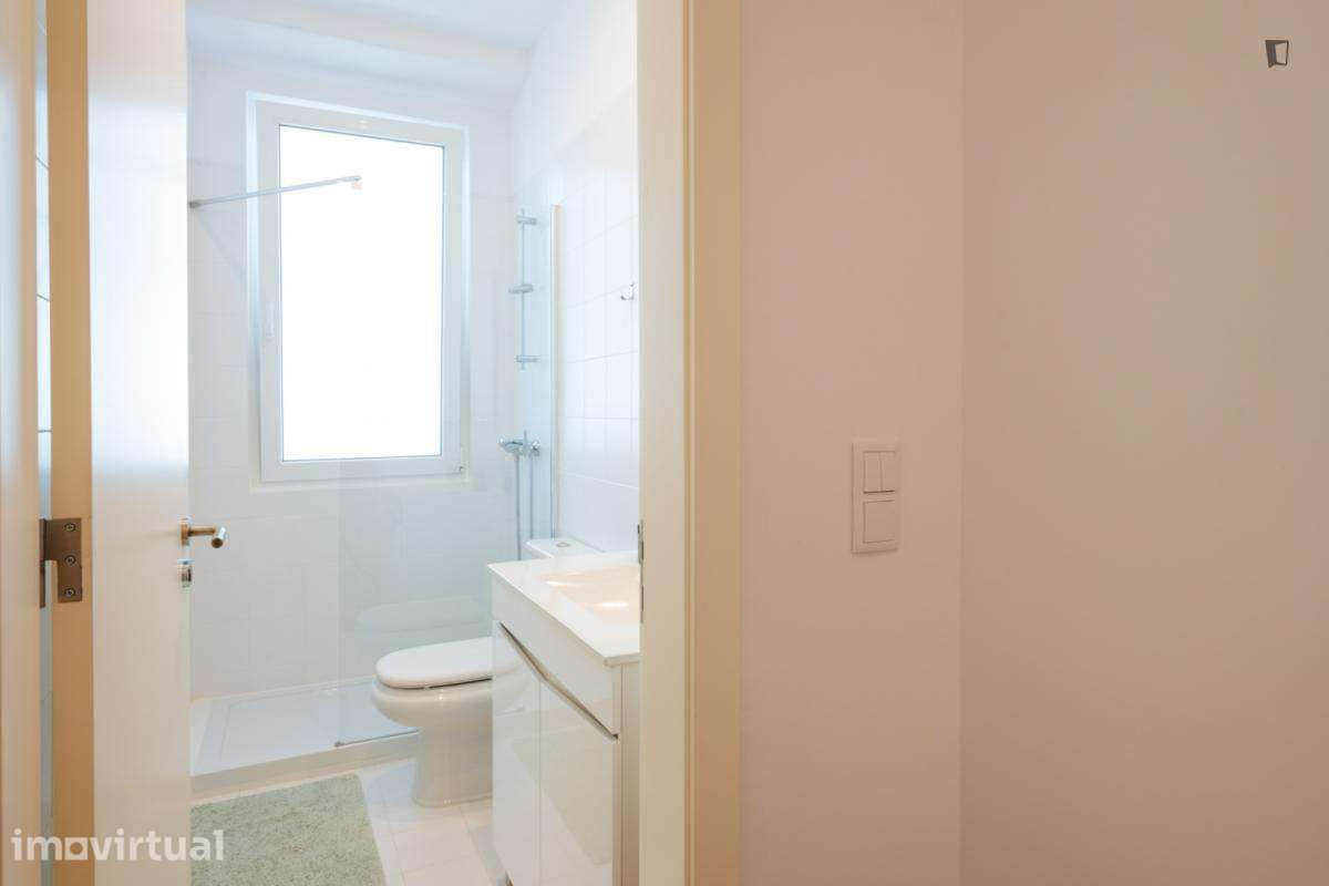 Quarto - localizado em Arroios Lisbon - Grande imagem: 2/30
