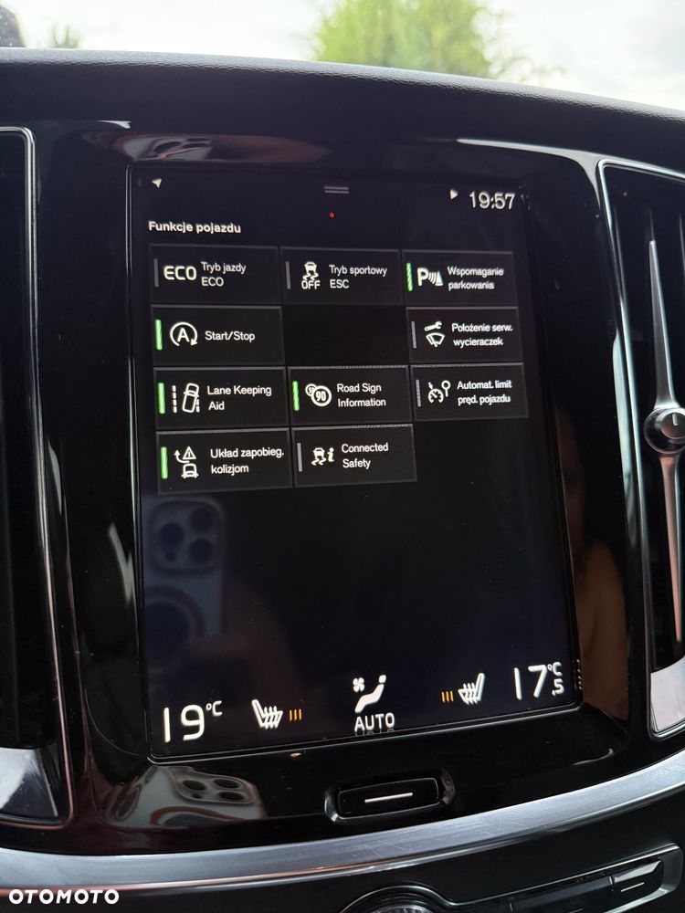 Volvo V60 D3 Momentum Pro - 36