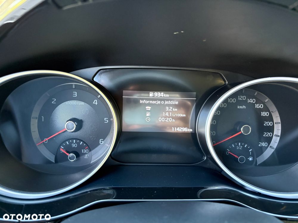 Kia Ceed - 31