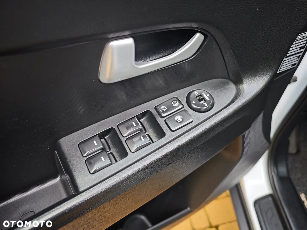 Kia Sportage 2.0 CRDI 4WD Attract - 21