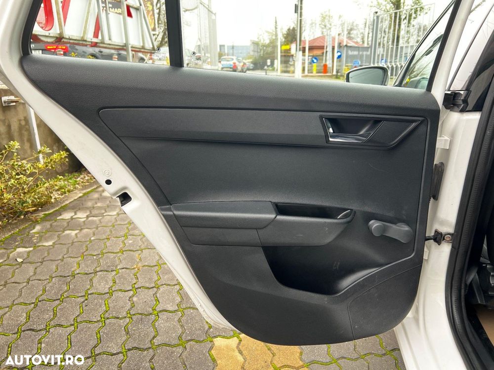 Skoda Fabia 1.0 TSI 95 CP Ambition - 32