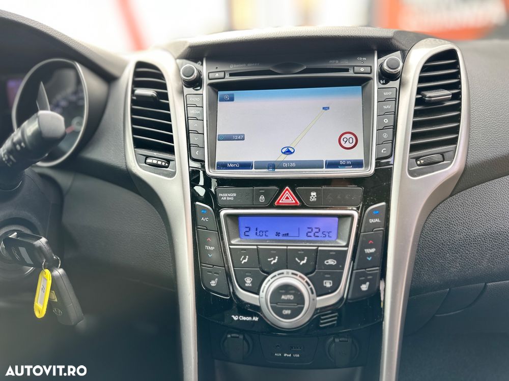 Hyundai i30 1.6 CRDI TPMS Highway Heat+ - 9