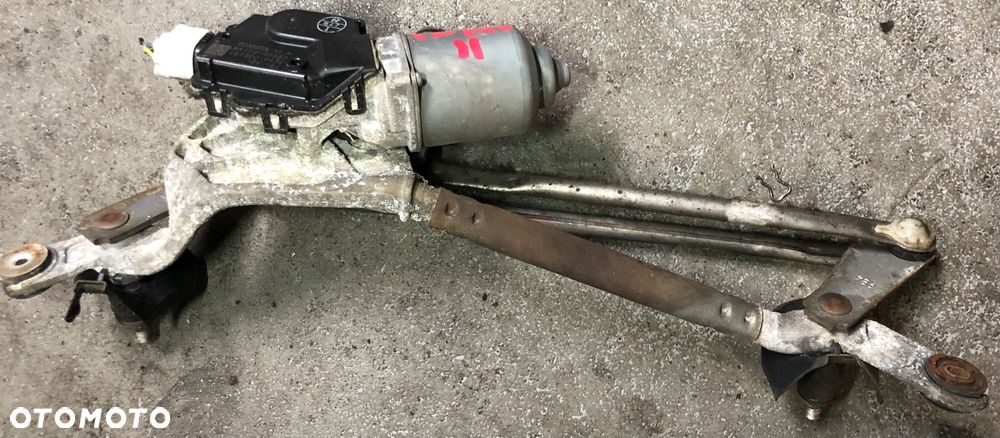 Mechanizm wycieraczek przód Toyota Yaris II