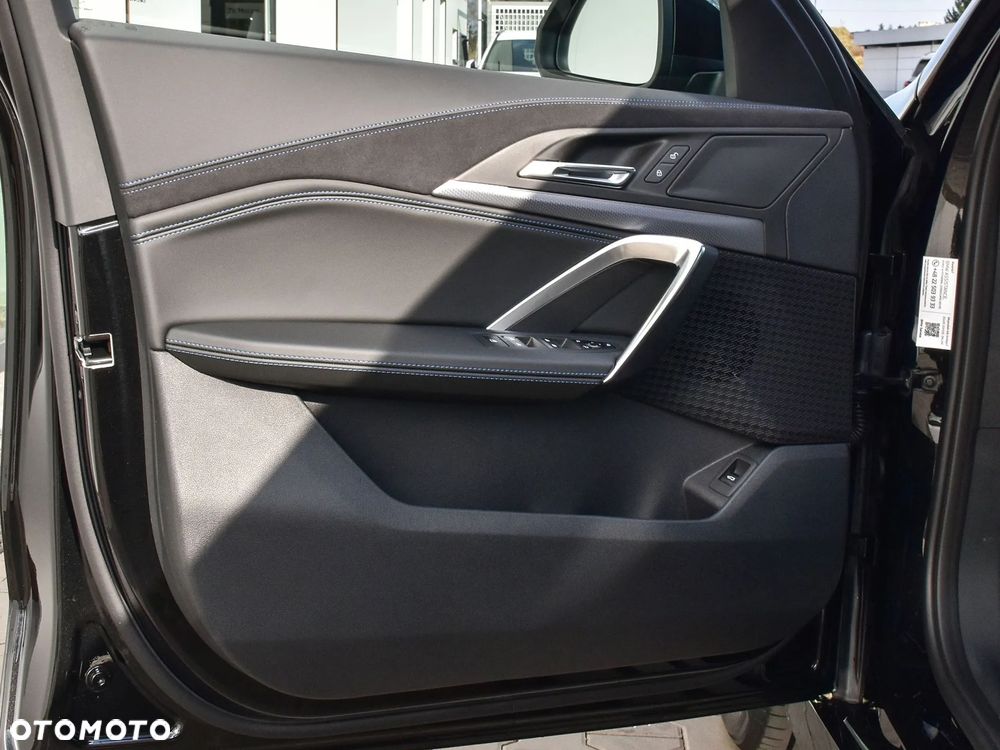 BMW iX1 xDrive30 - 11