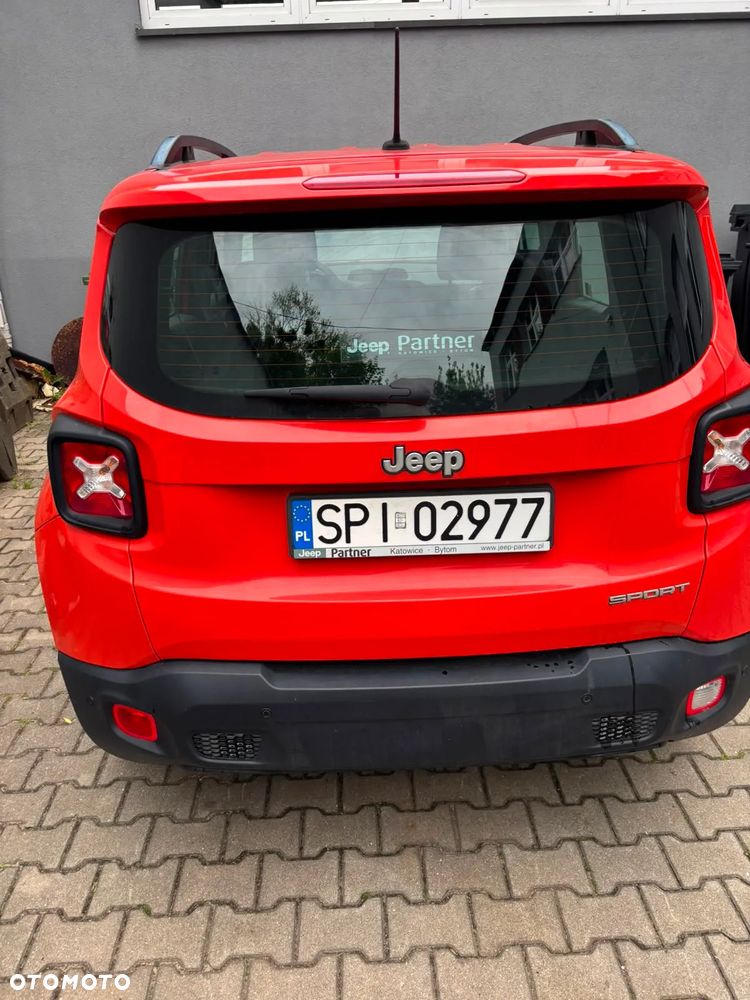 Jeep Renegade 1.6 E-TorQ Sport FWD - 12