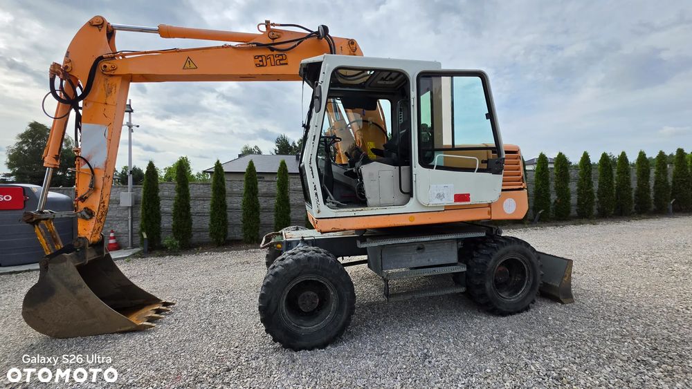 Liebherr A312 - 6