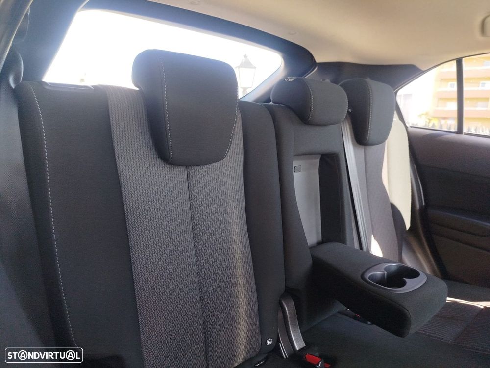 Mitsubishi Eclipse Cross - 20