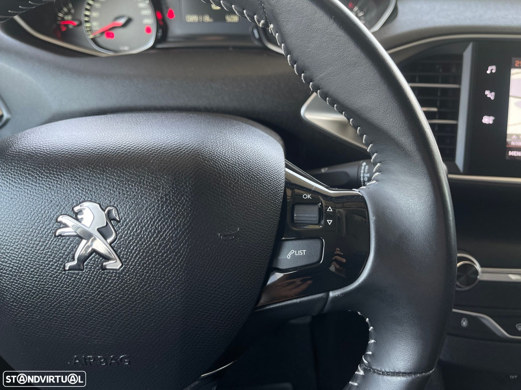 Peugeot 308 SW 1.5 BlueHDi Style - 18