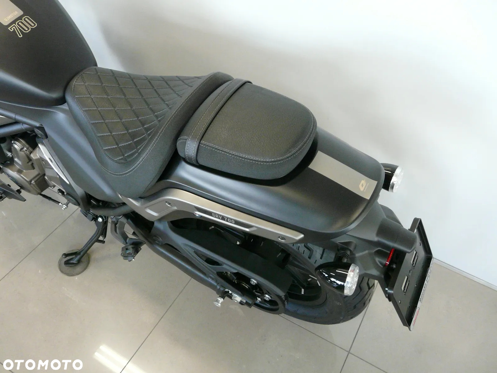 QJMOTOR SRV 700 - 30