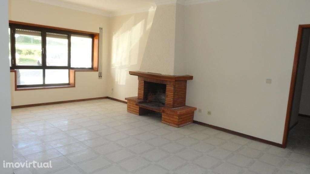 Apartamento T3 viana - Grande imagem: 2/7