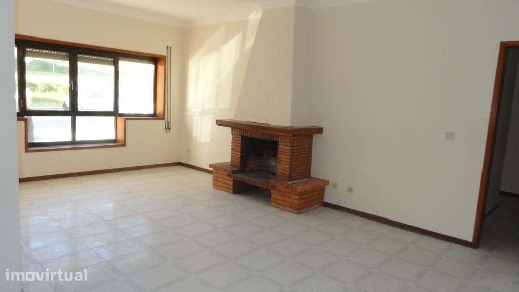 Apartamento T3 viana - Grande imagem: 2/7