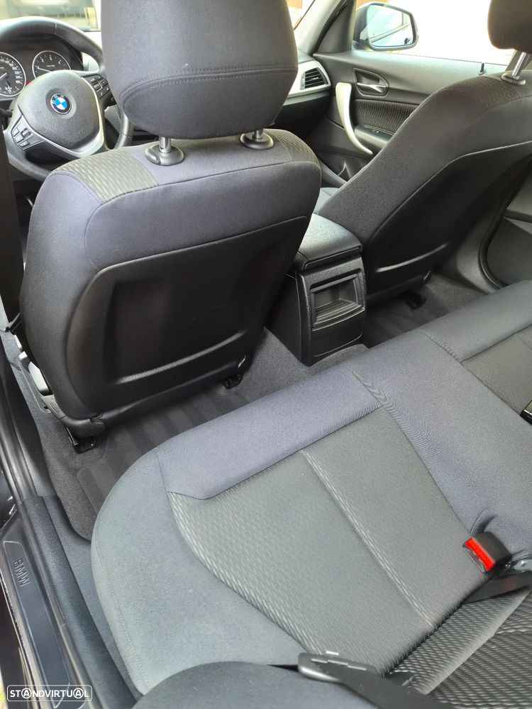 BMW 116 d EfficientDynamics Edition — fotografia 20