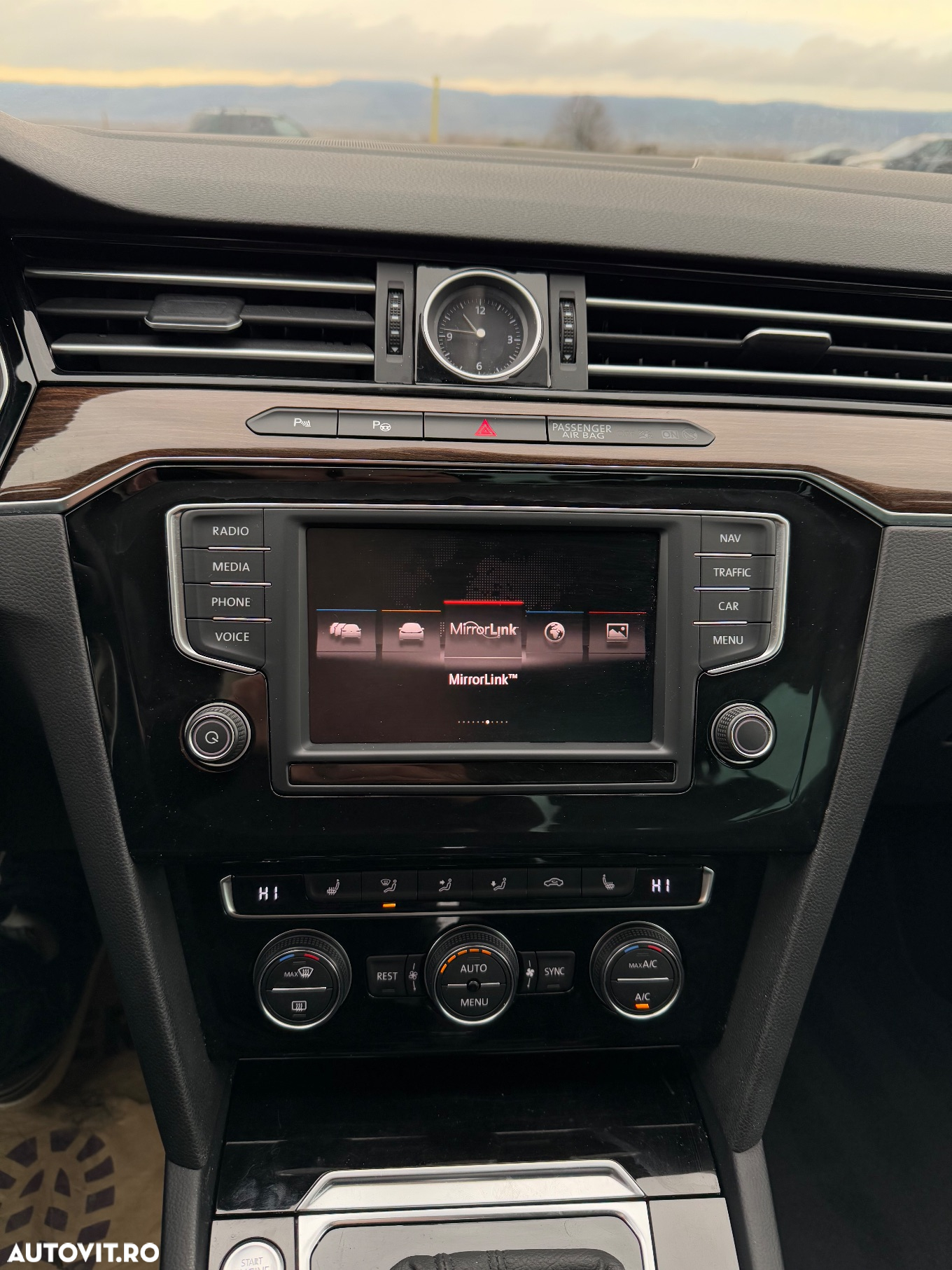 Volkswagen Passat 2.0 TDI DSG Highline - 12