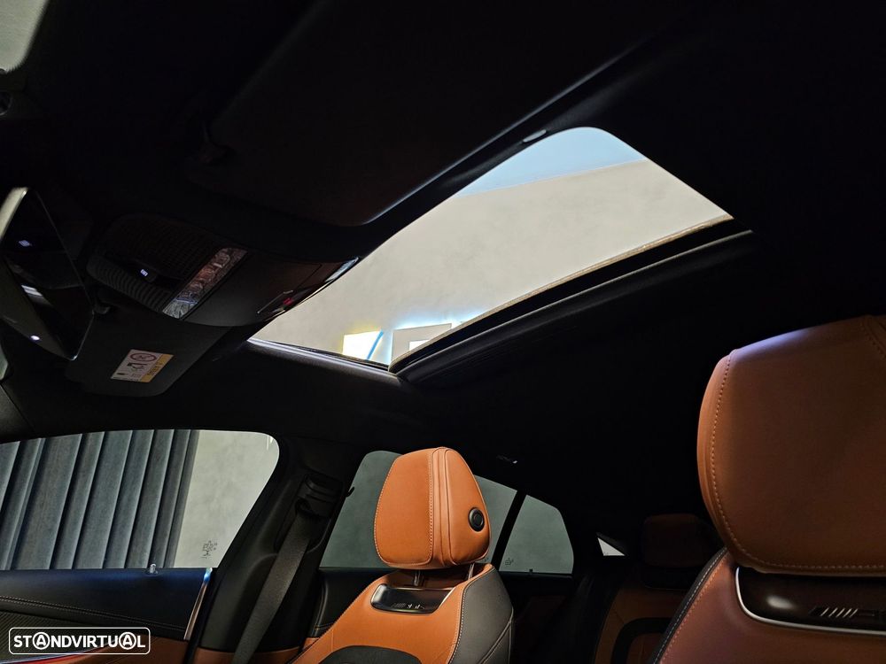 Mercedes-Benz AMG GT 63 4Matic+ - 32