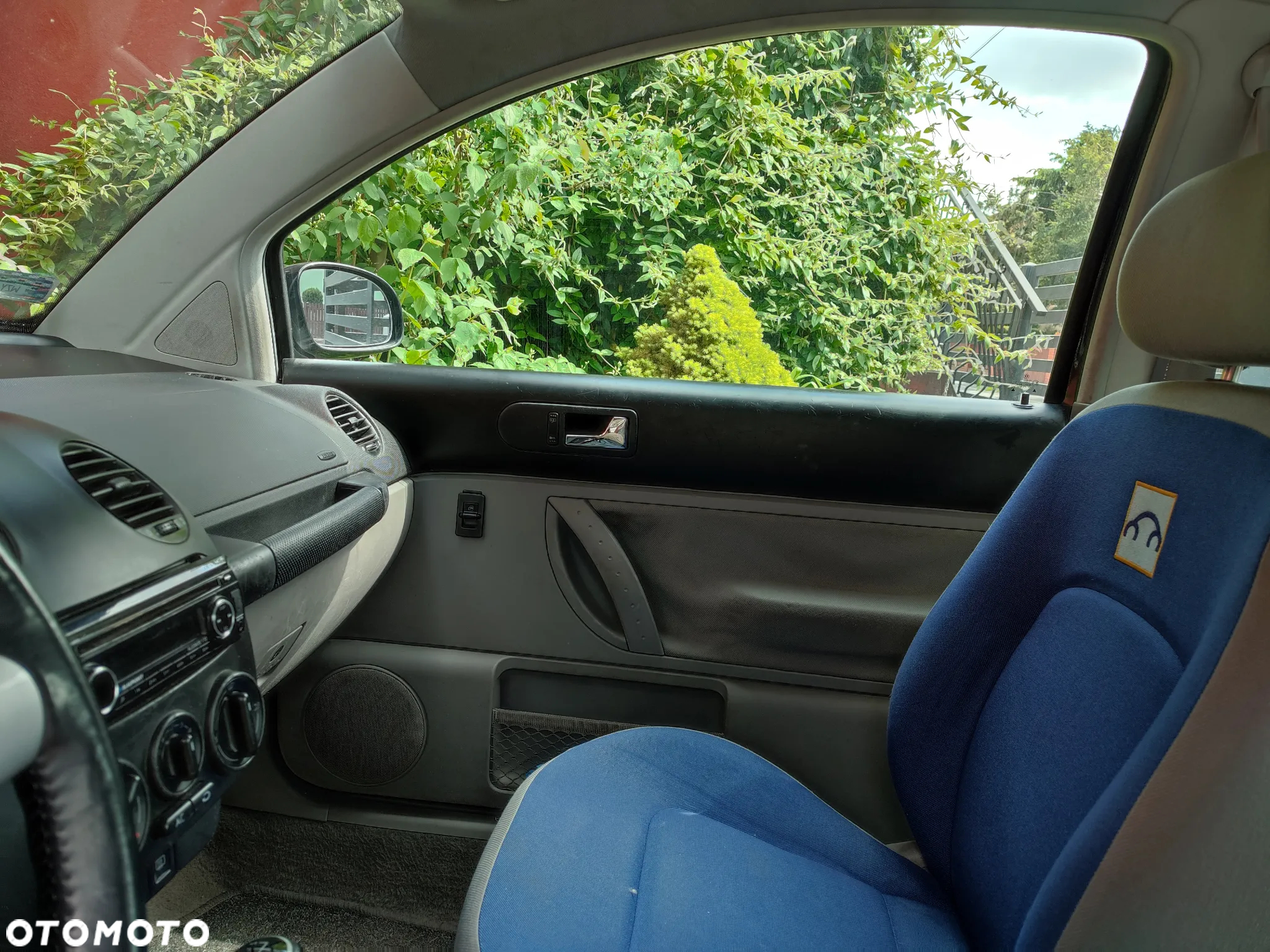 Volkswagen New Beetle 1.6 - 9