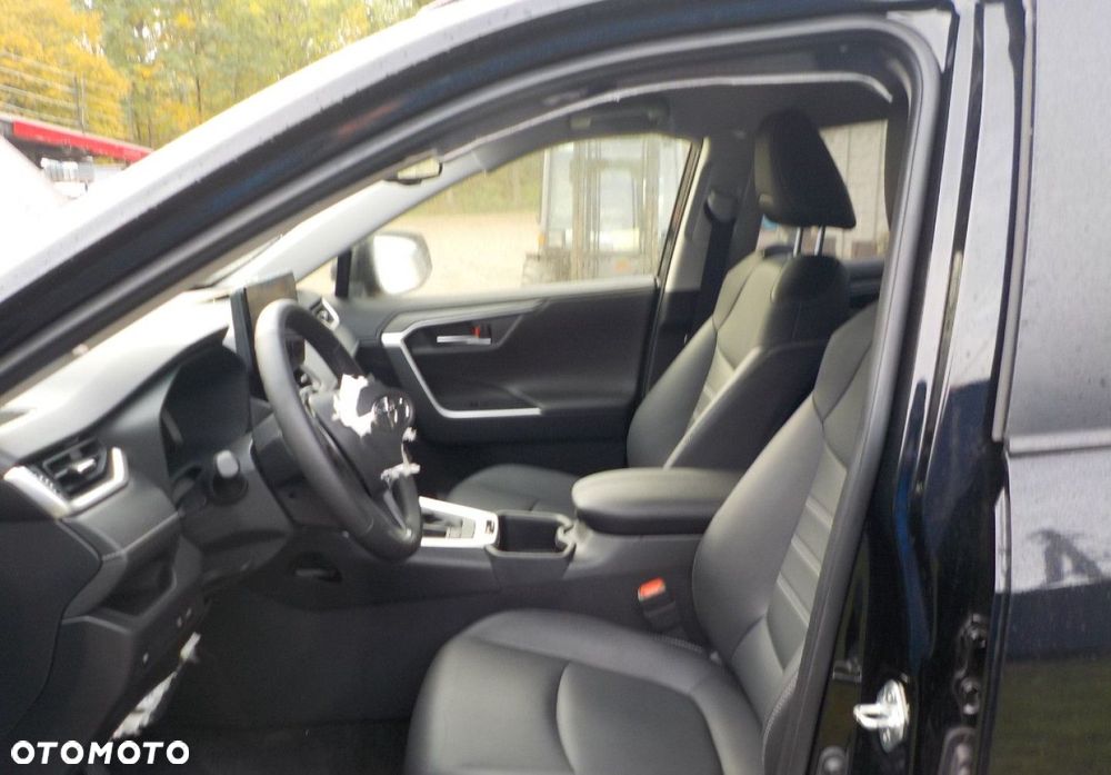 Toyota RAV4 - 26
