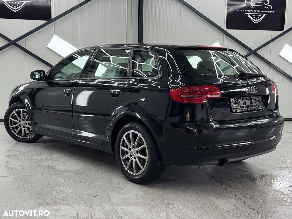 Audi A3 Sportback - 8