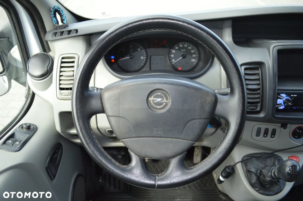 Opel Vivaro - 15