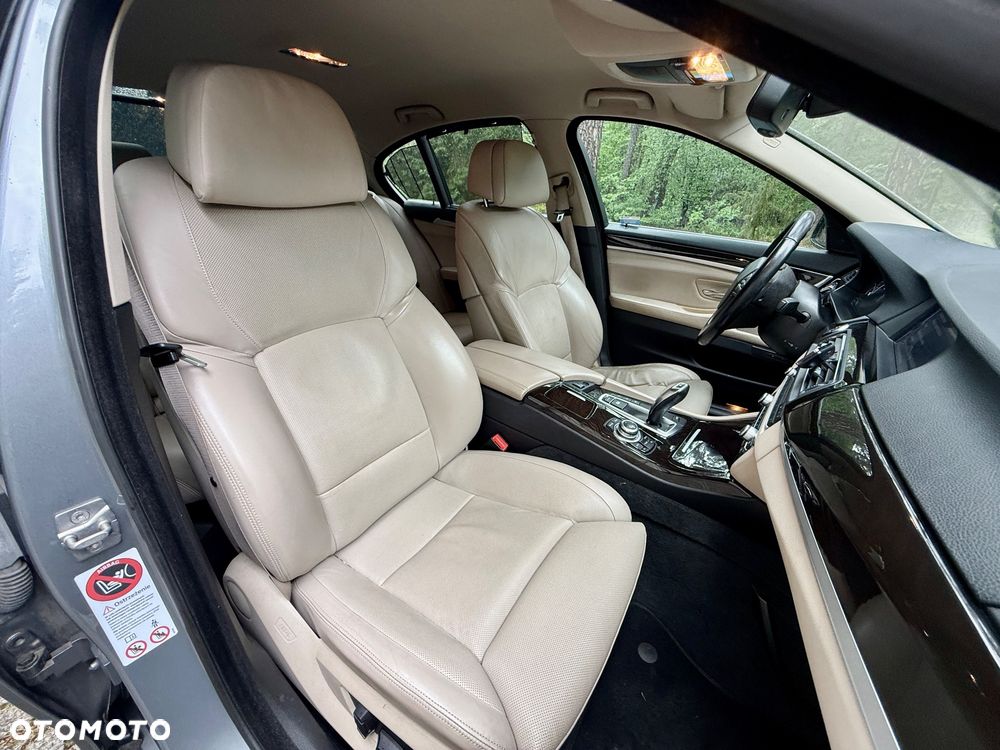 BMW Seria 5 535i xDrive Luxury Line - 15