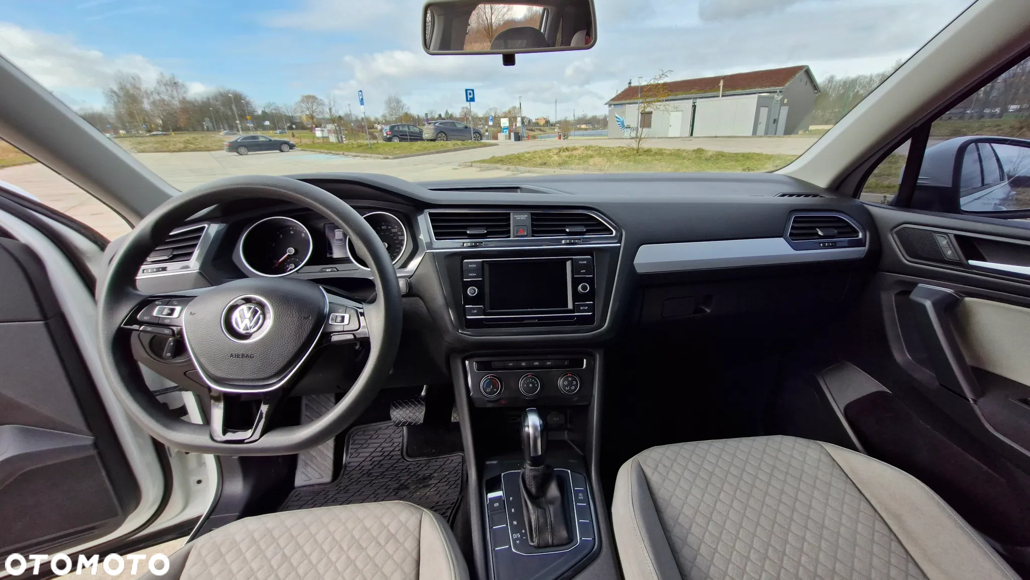 Volkswagen Tiguan Allspace - 16