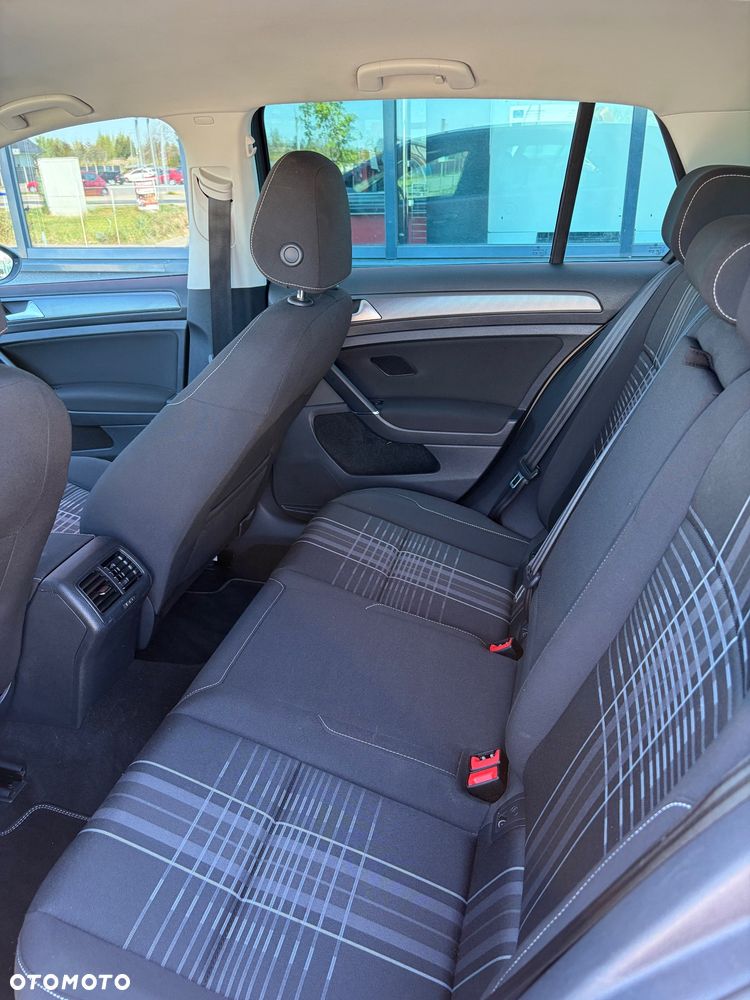 Volkswagen Golf 1.4 TSI BlueMotion Technology Lounge - 26