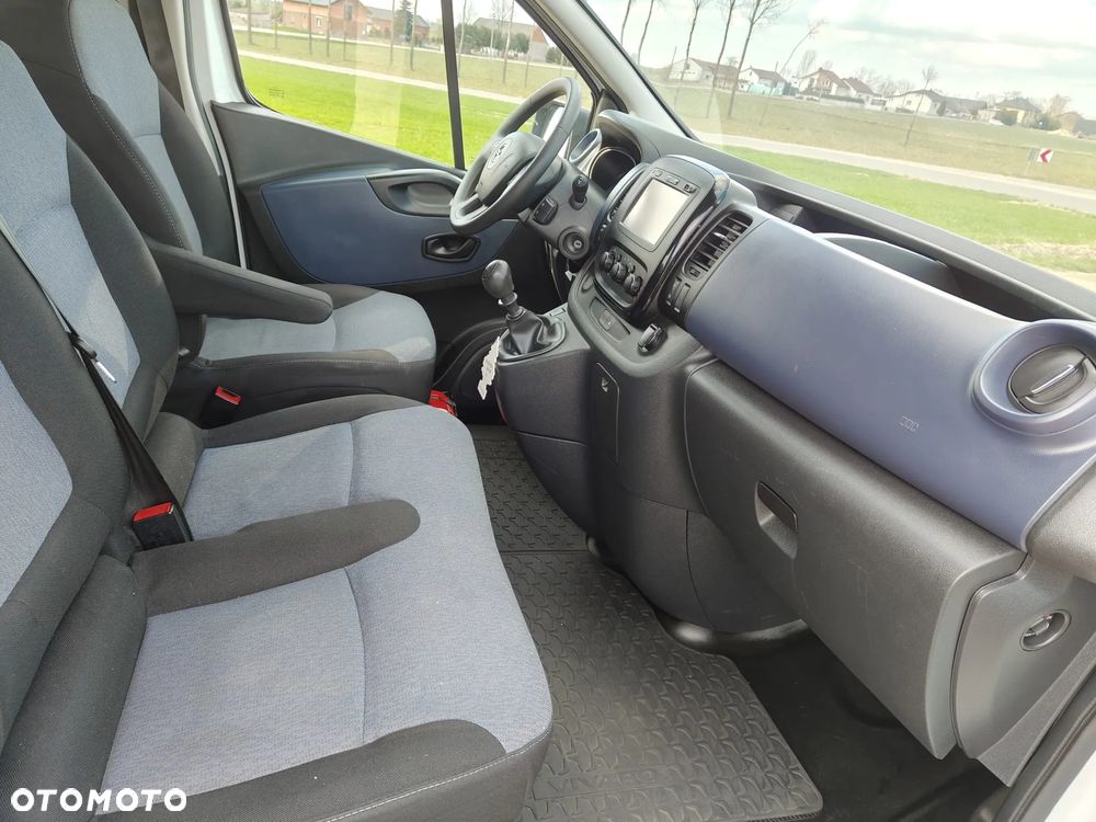 Opel Vivaro - 13