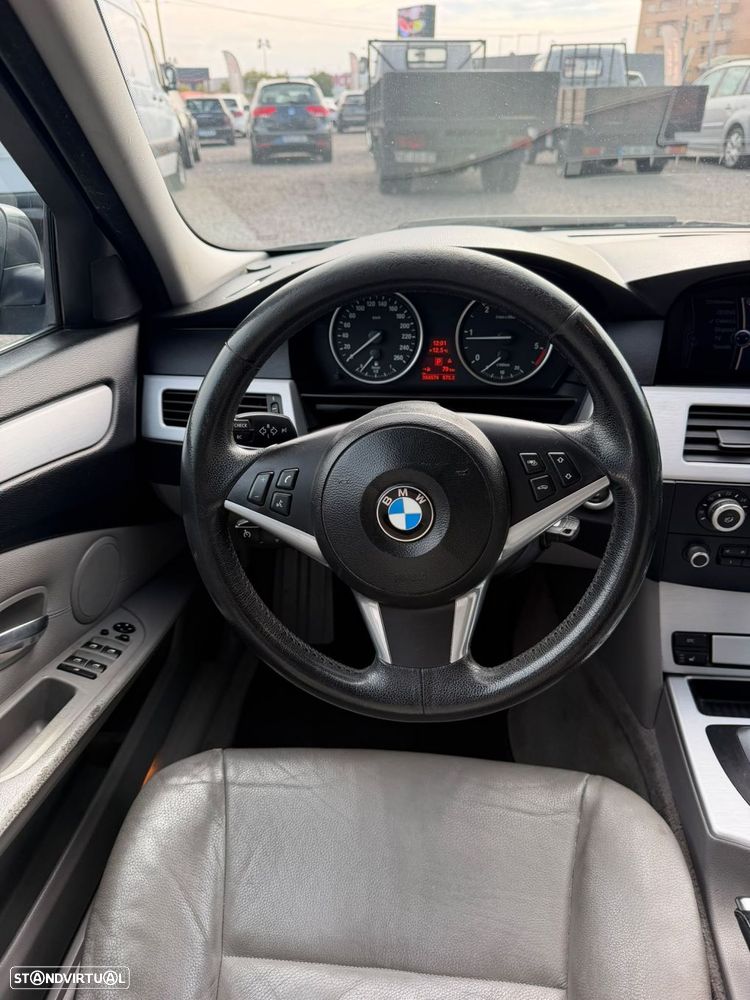 BMW 520 - 16