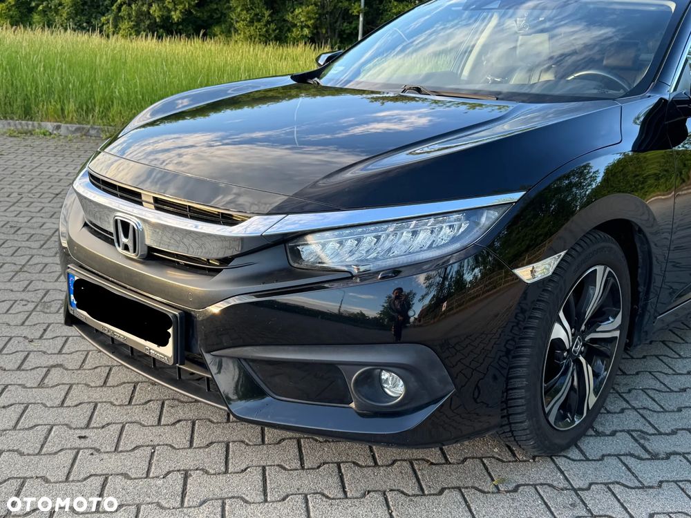 Honda Civic 1.5 T Executive - 2