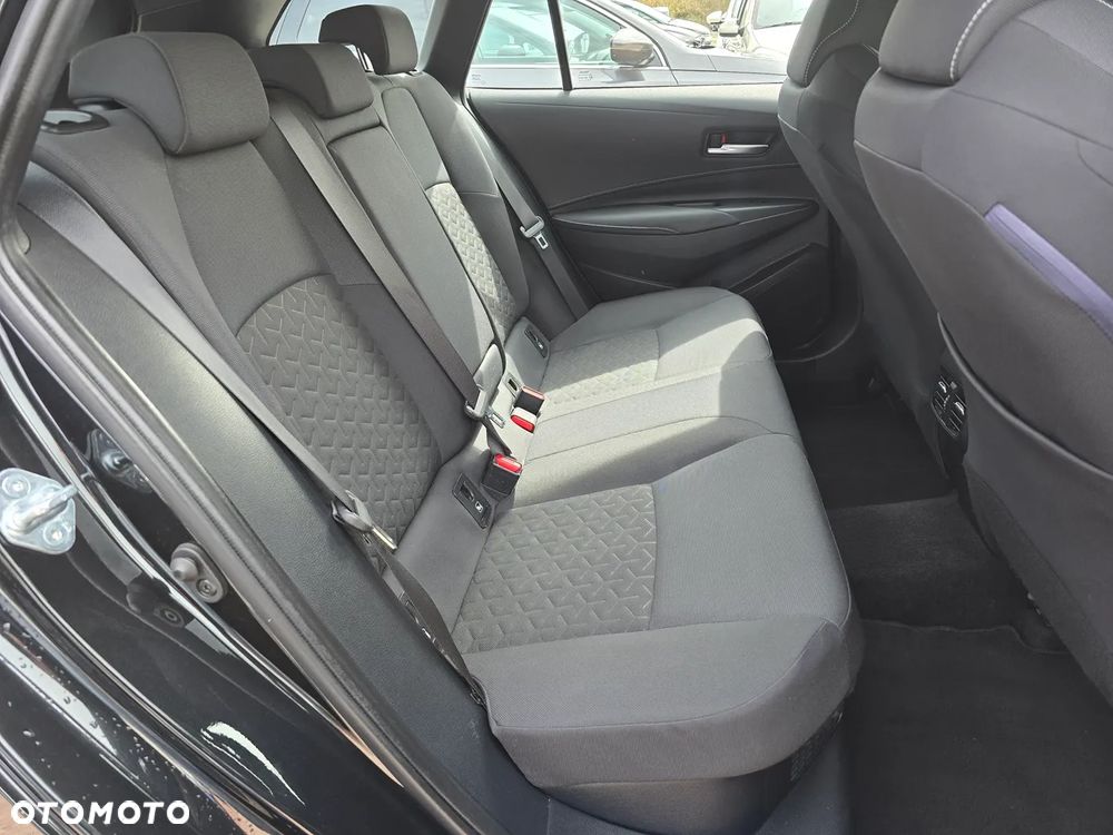 Toyota Corolla 1.8 Business Edition - 15