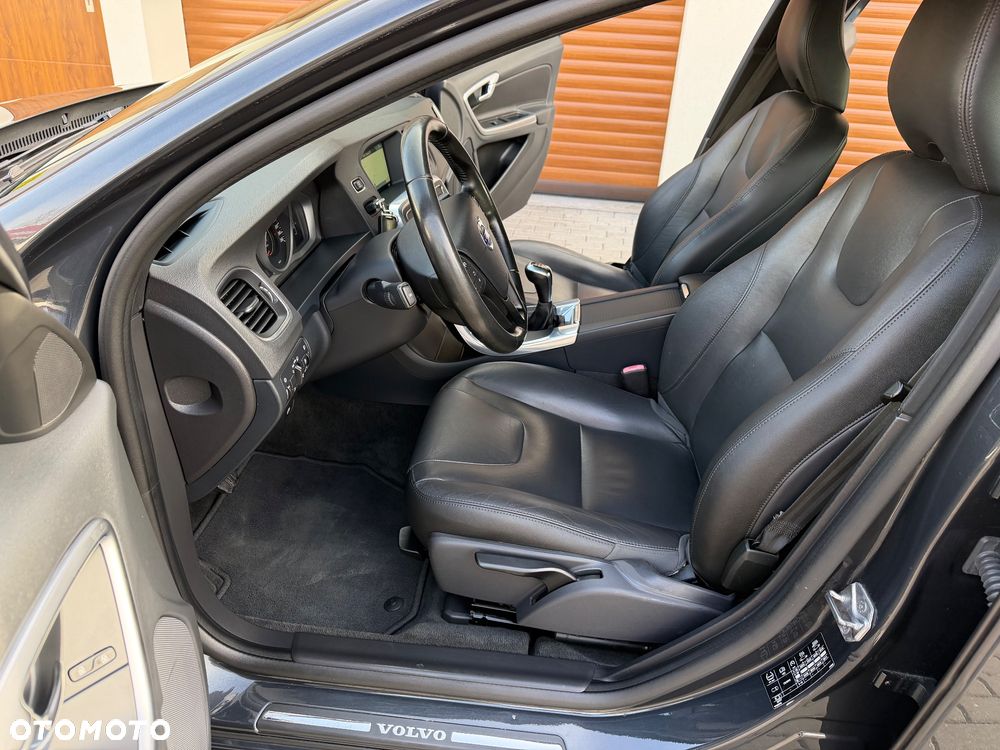 Volvo V60 D2 Drive-E Kinetic - 24