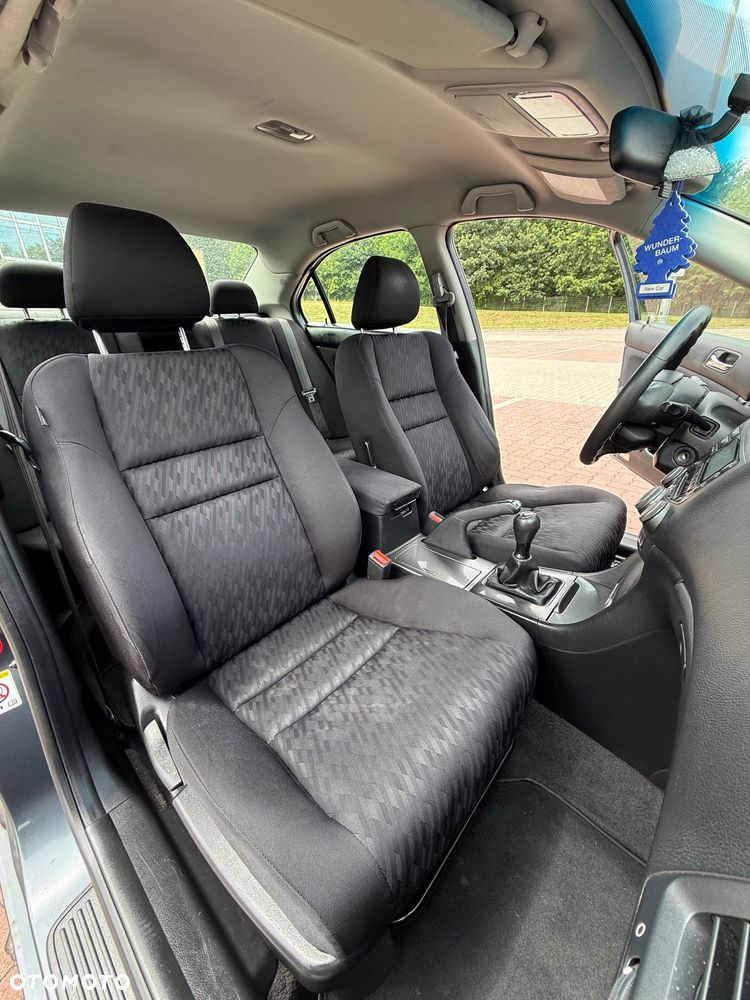 Honda Accord 2.0 Executive - 21