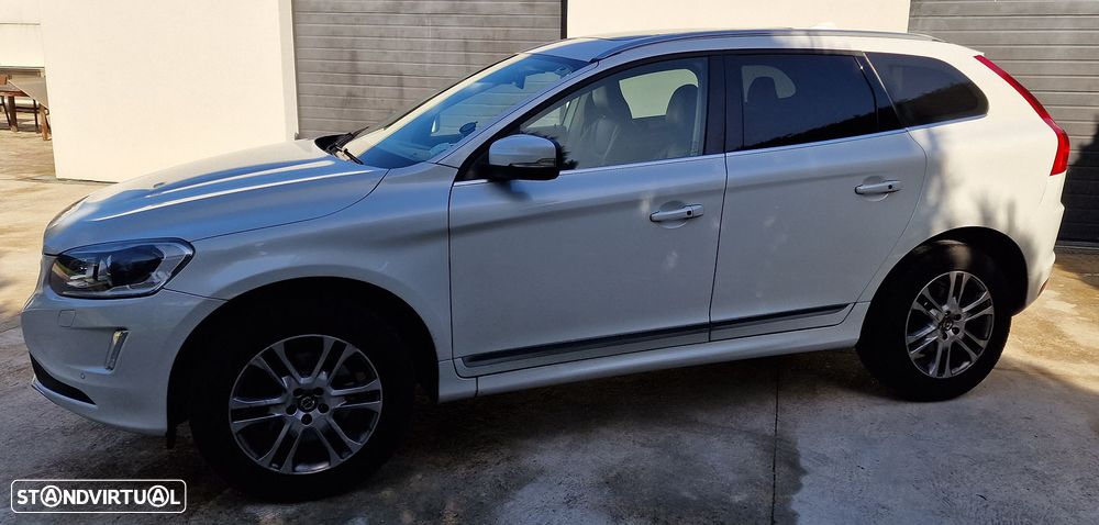 Volvo XC 60 2.0 D4 Summum Geartronic - 4