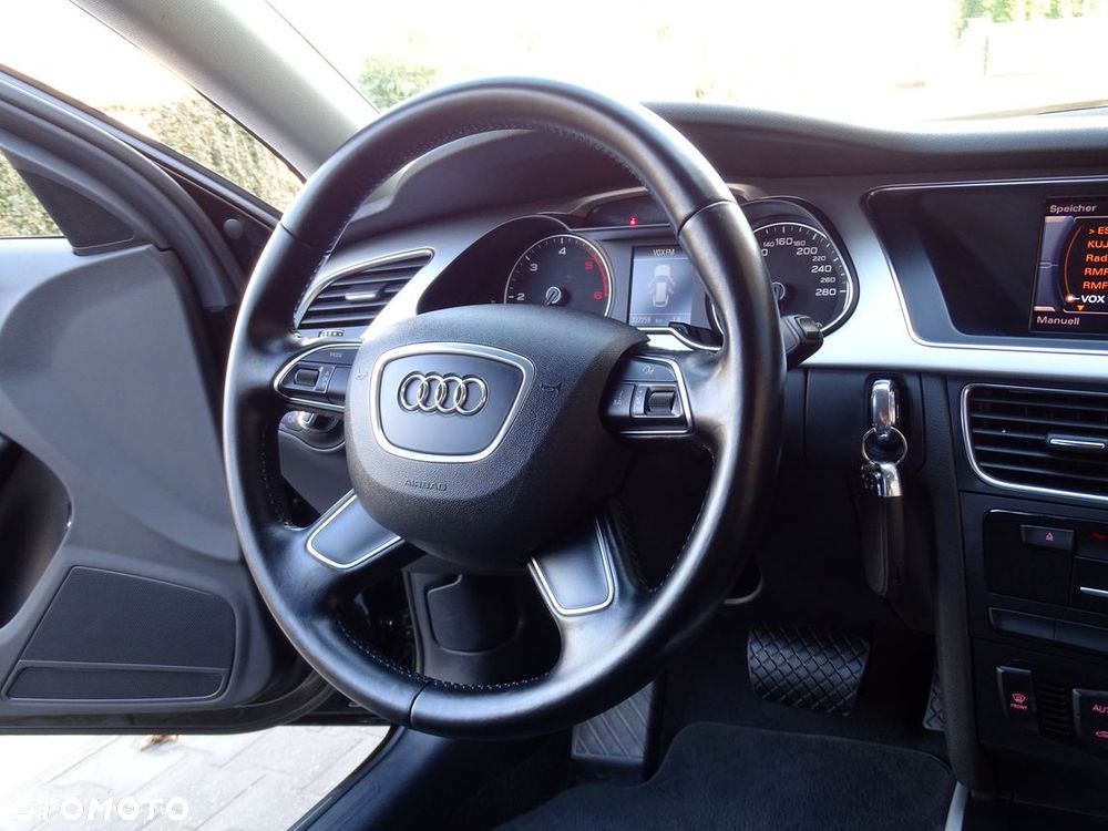 Audi A4 Avant 2.0 TDI S tronic quattro - 28