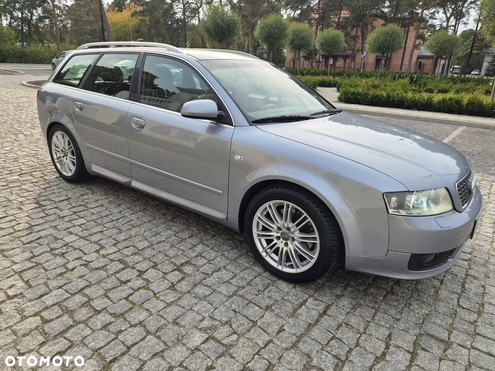 Audi A4 Avant 2.4 - 30